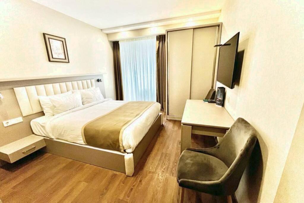 Alliance Palace Batumi Aparthotel Εξωτερικό φωτογραφία